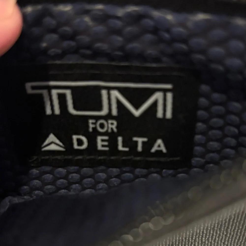 Tumi Small charcoal grey Textured Zip Toiletry Pouch